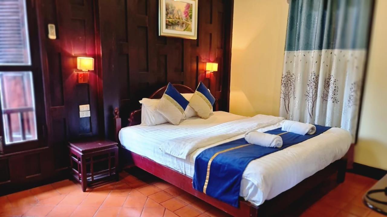 Villa Le Tam Tam Boutique Hotel หลวงพระบาง ภายนอก รูปภาพ